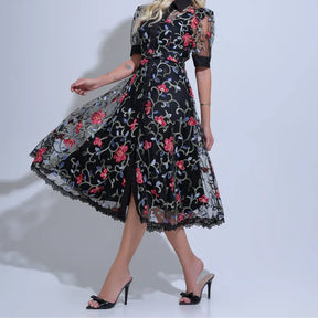 Vestido Feminino Midi Florado Preto Sarah - FL28